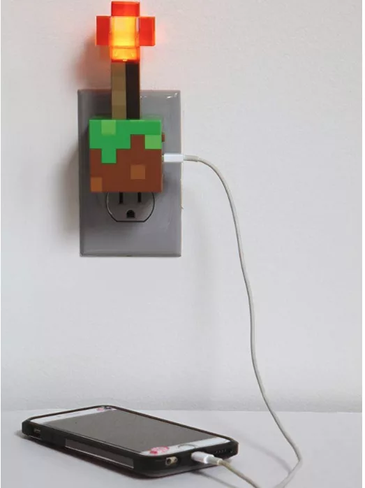 Minecraft Redstone Torch USB Wall Charger - Đèn ngủ và sạc pin chính hãng -  Đồ chơi Minecraft chính hãng